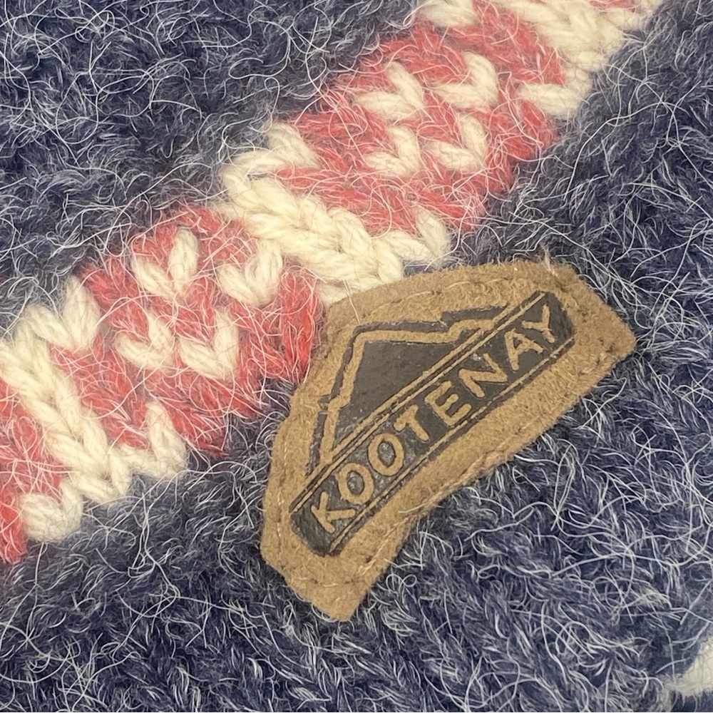 KOOTENAY Kintting Co Blue Lined Soft Winter Wool Blend Cap Hat Tassels